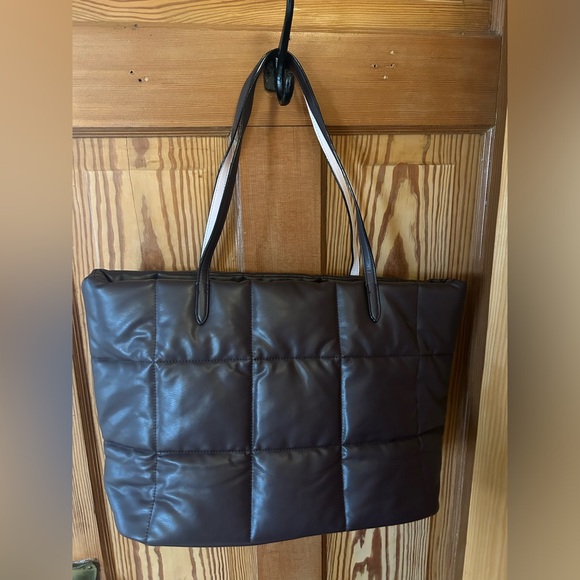 NWT Victoria’s Secret Quilted Tote Bag - Picture 2 of 10